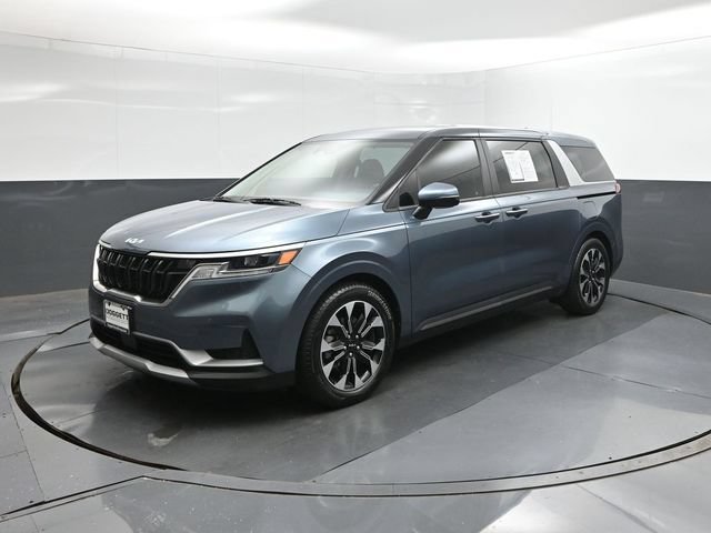 Used 2024 Kia Carnival EX FWD image 1