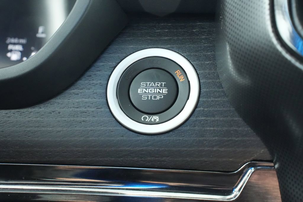 Used 2023 RAM 1500 Limited image 13