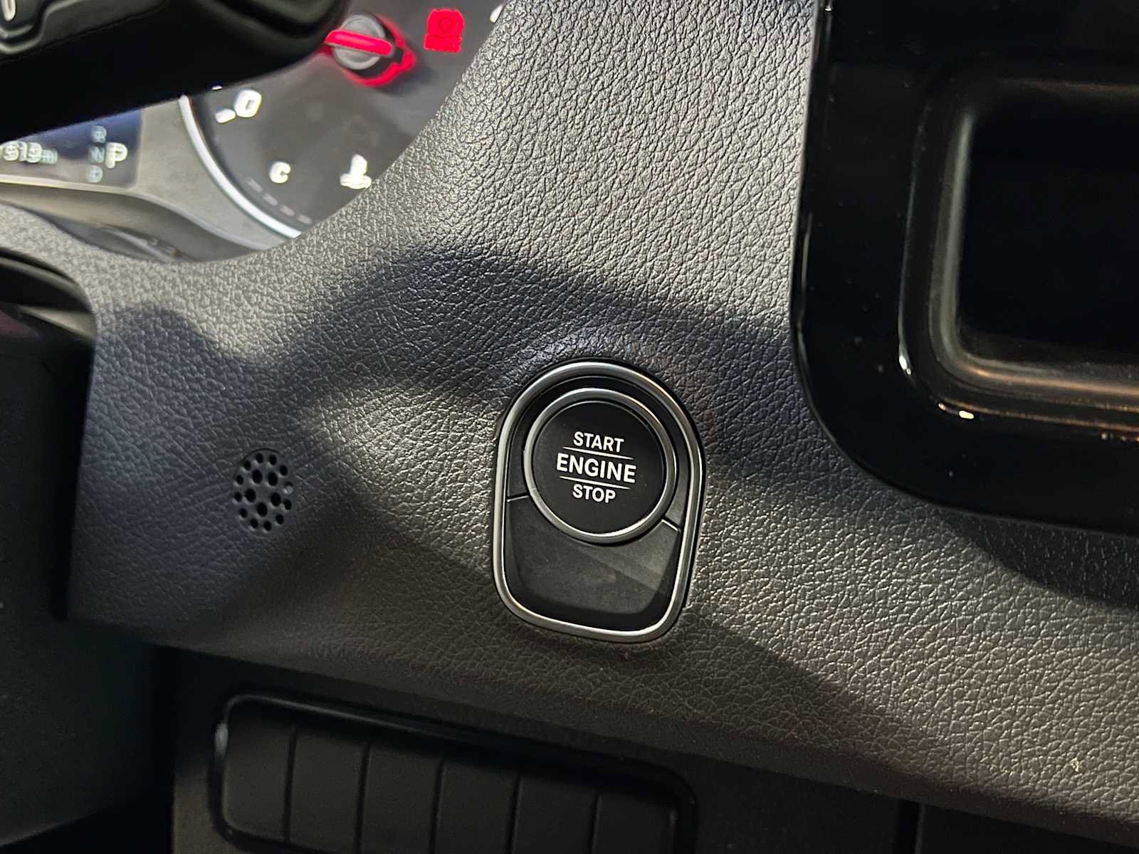 Used 2025 Mercedes-Benz Sprinter 2500 image 29