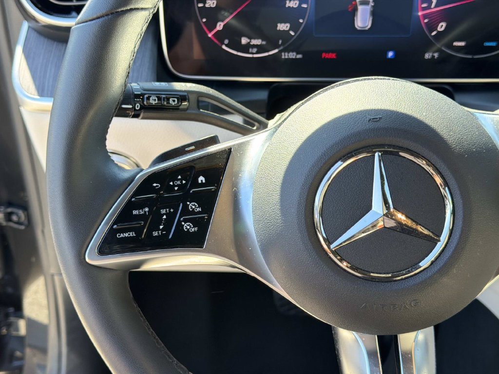 Used 2026 Mercedes-Benz GLC 300 image 23