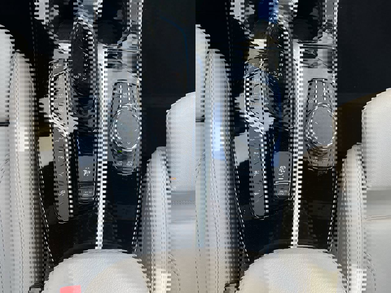 Used 2021 BMW X3 xDrive30e w/ Executive Package image 26