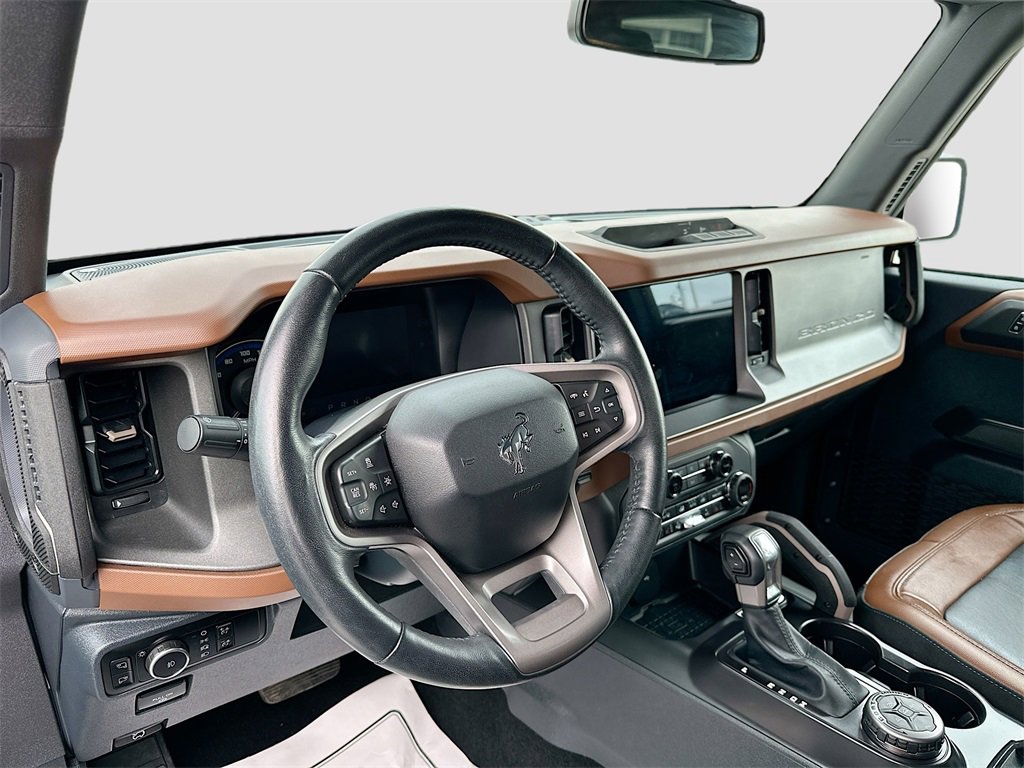 Used 2024 Ford Bronco Outer Banks image 9