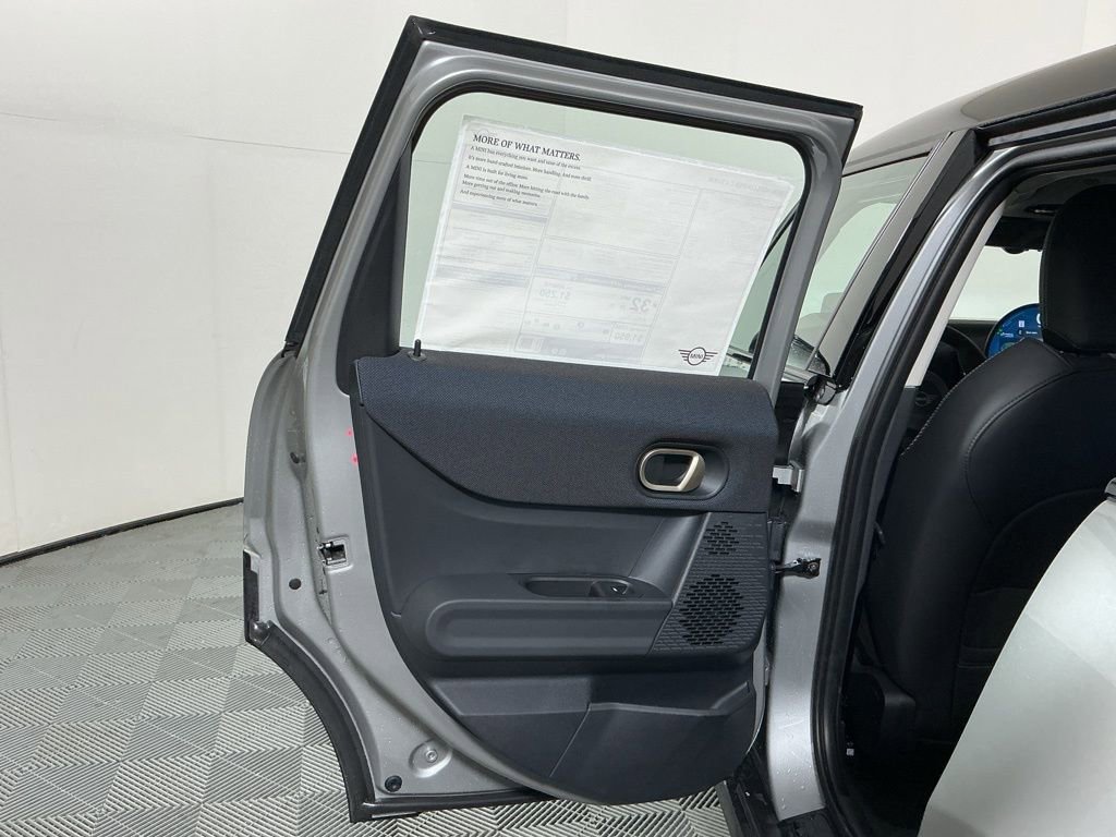 New 2026 MINI Cooper 4-Door Hardtop image 24