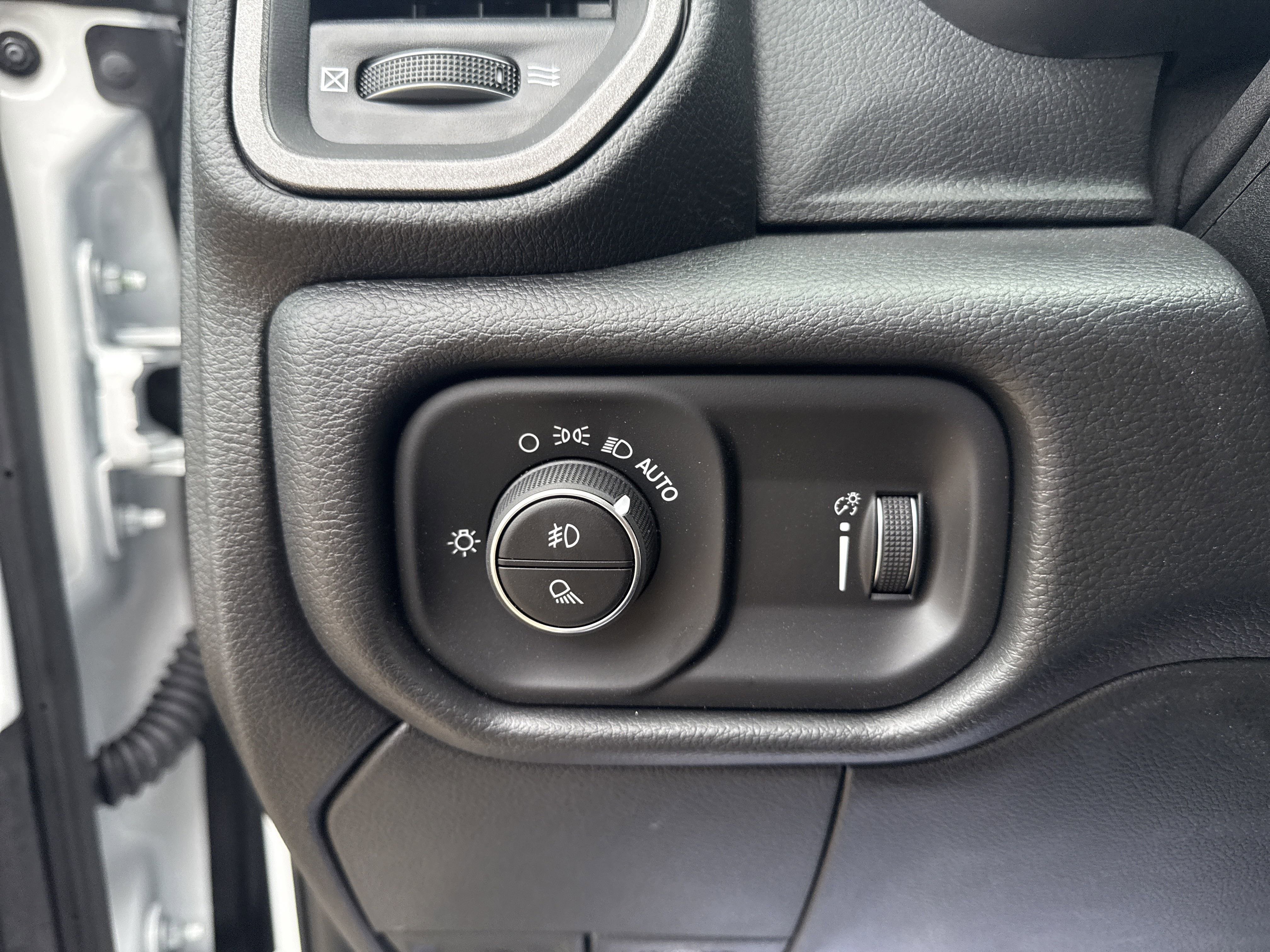 New 2026 RAM 2500 Tradesman image 19