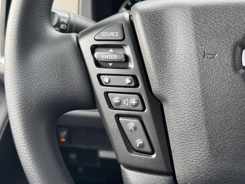 Certified 2025 Nissan Frontier SV RWD image 18