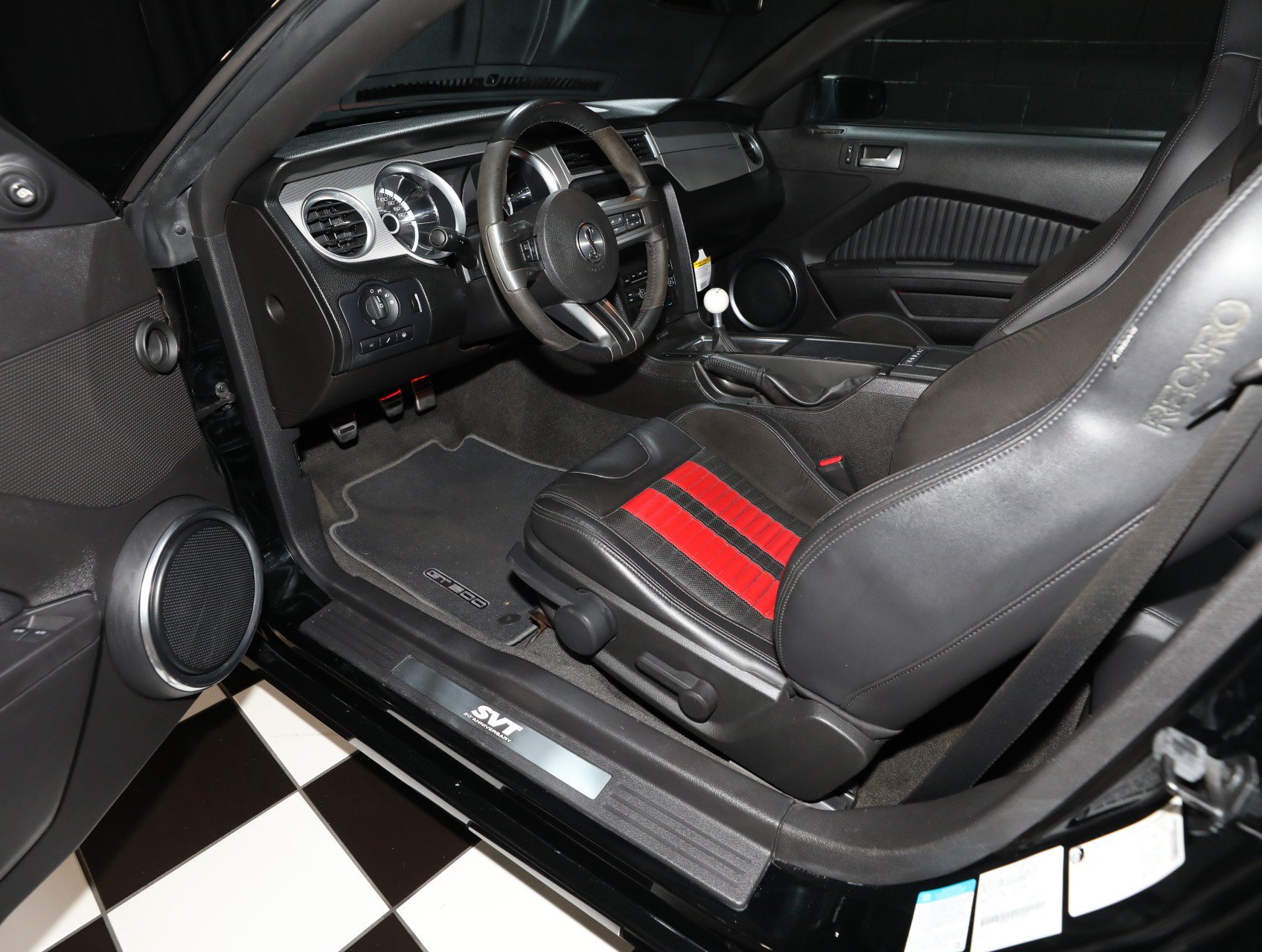 Used 2013 Ford Mustang Shelby GT500 RWD image 3