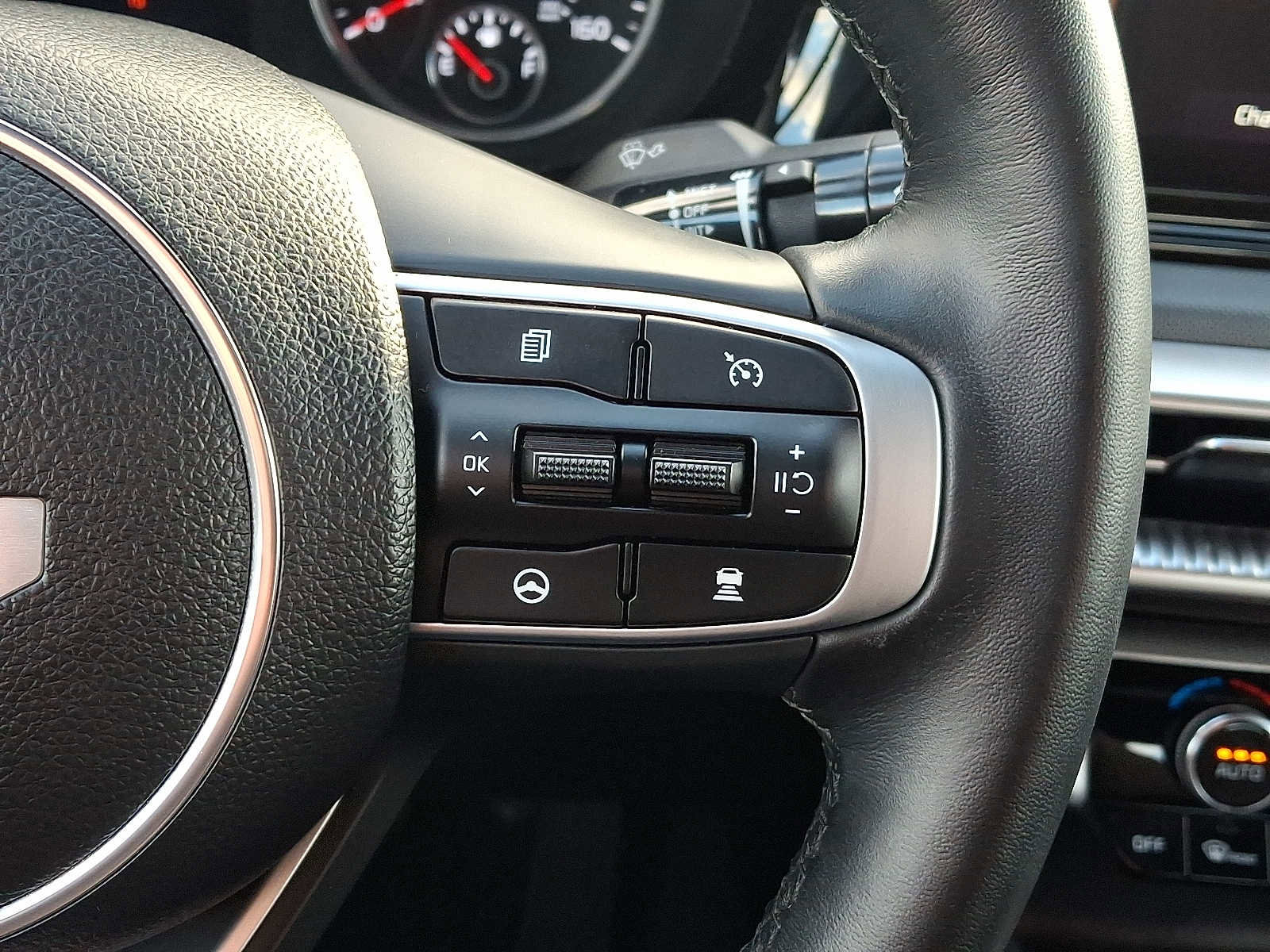 Used 2024 Kia K5 GT-Line w/ GT-Line Premium Package image 22