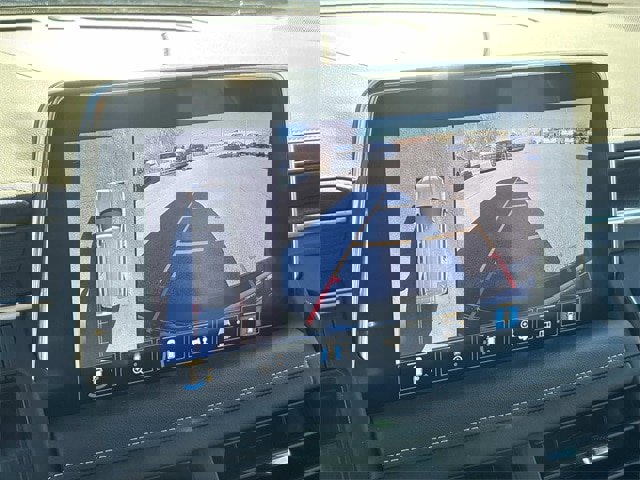 Used 2021 GMC Yukon SLT w/ SLT Premium Package image 31