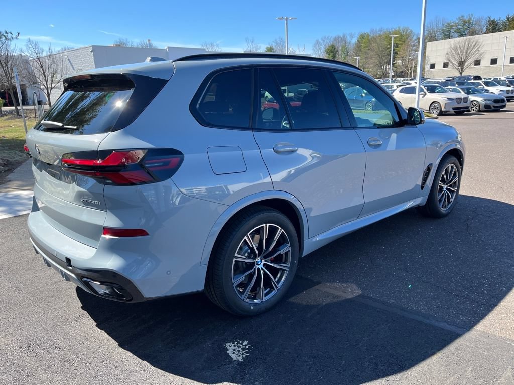 New 2026 BMW X5 xDrive40i w/ M Sport Package AWD/4WD image 7