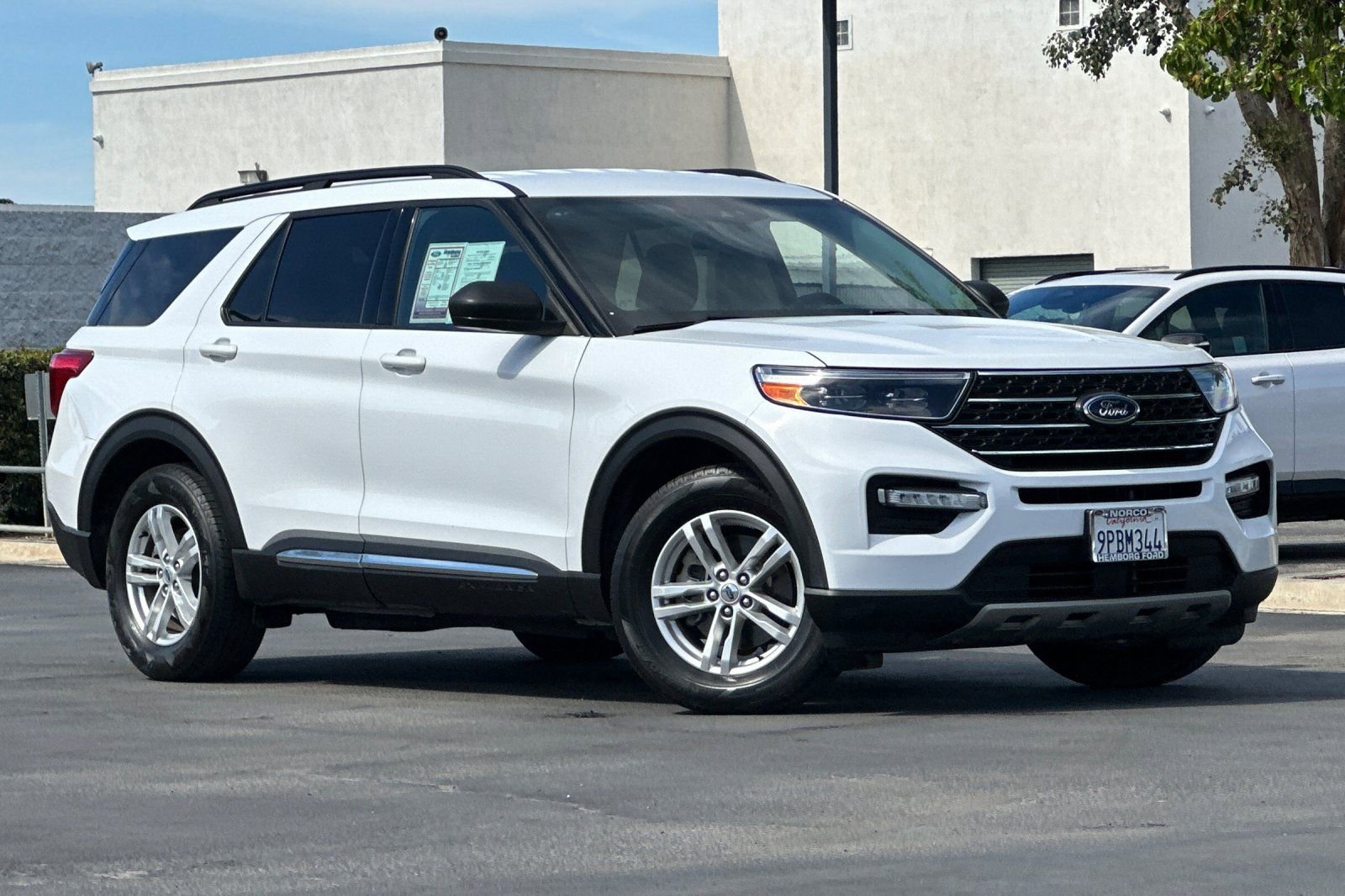 Used 2023 Ford Explorer XLT w/ Equipment Group 202A image 2