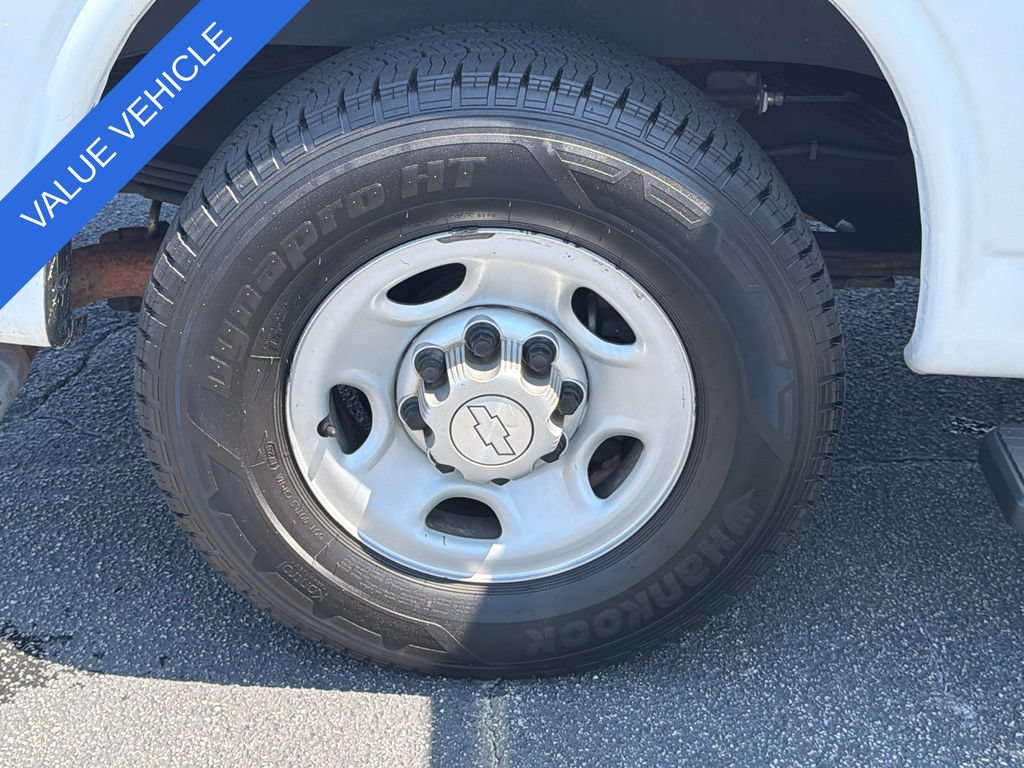 Used 2016 Chevrolet Express 2500 LS RWD image 17