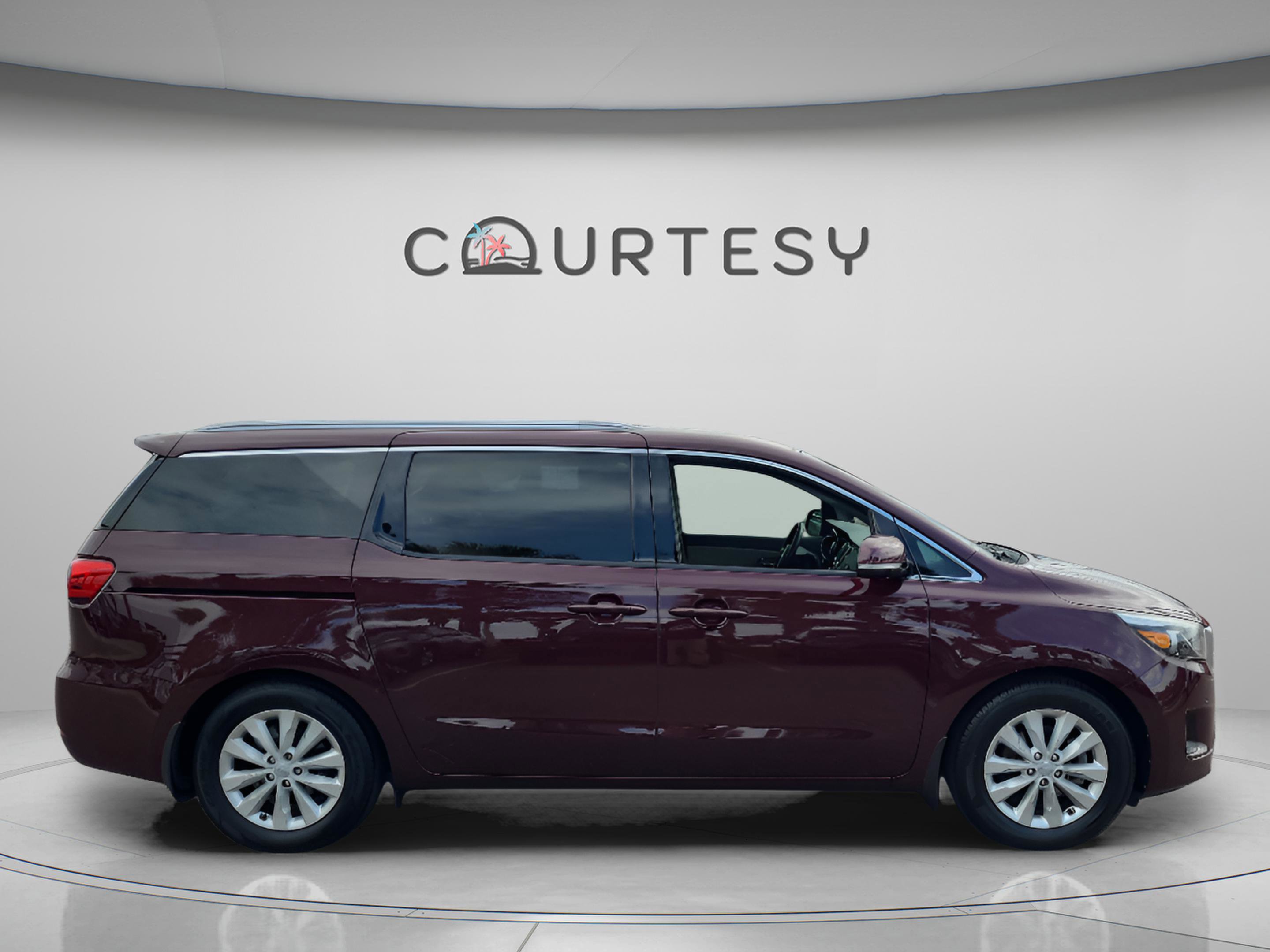 Used 2017 Kia Sedona EX image 5