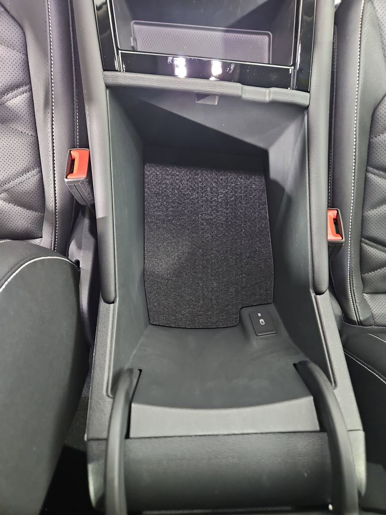 New 2026 Volkswagen Atlas SE image 24