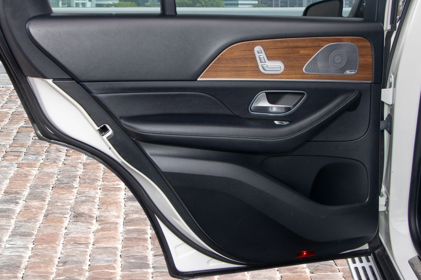 Used 2021 Mercedes-Benz GLE 350 w/ 3rd Row Seat Package image 15