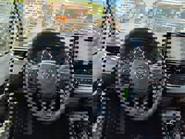 Used 2022 Toyota Corolla LE image 15