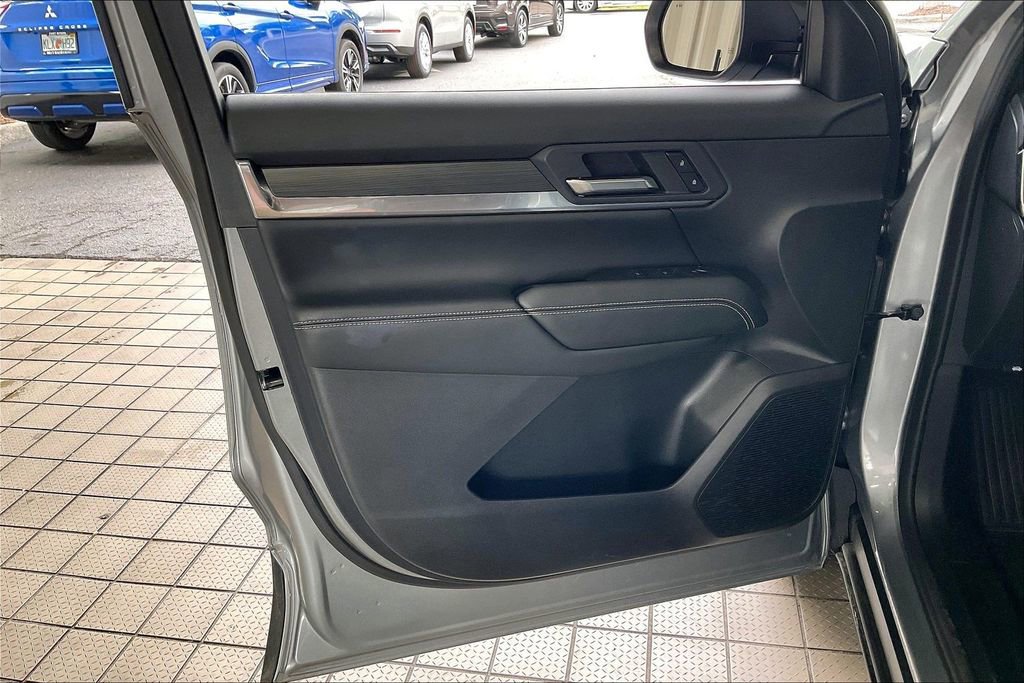 Used 2026 GMC Terrain Elevation AWD/4WD image 2