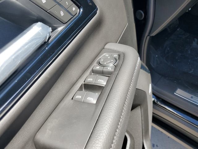 New 2026 GMC Yukon Denali w/ Denali Reserve Package AWD/4WD image 18