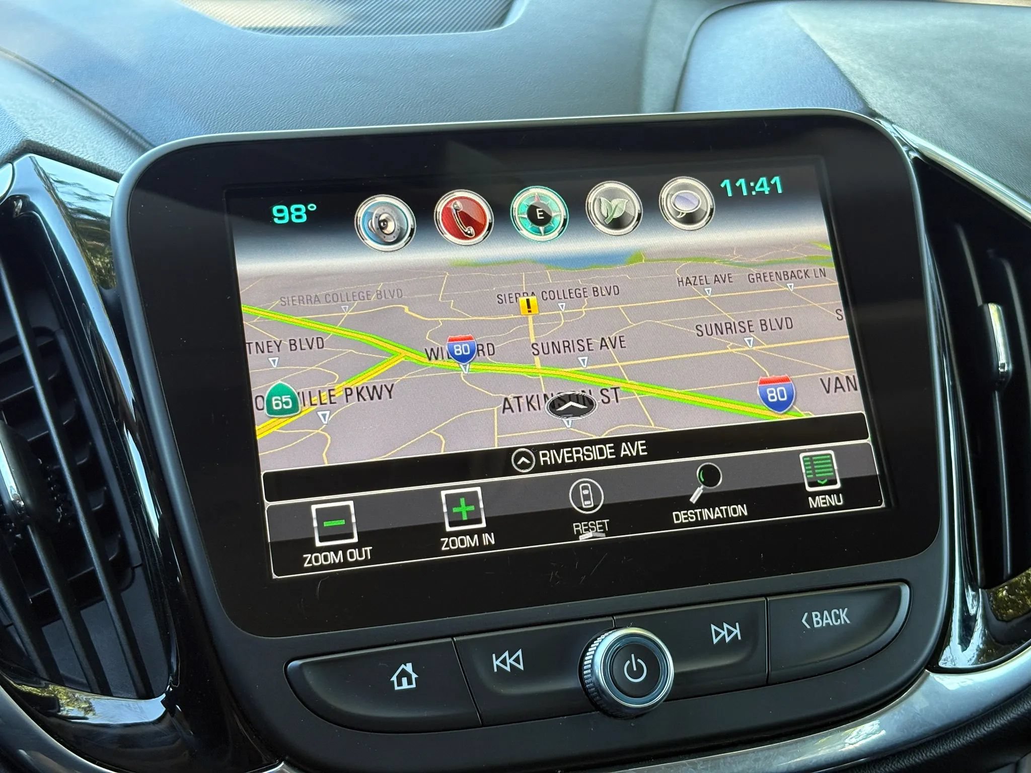 Used 2017 Chevrolet Volt Premier w/ Driver Confidence II Package FWD image 19