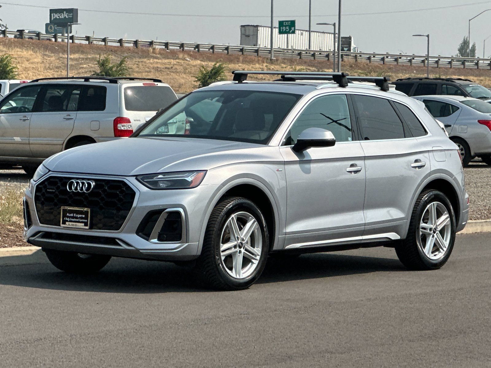 Used 2023 Audi Q5 e Premium w/ Convenience Package AWD/4WD image 7