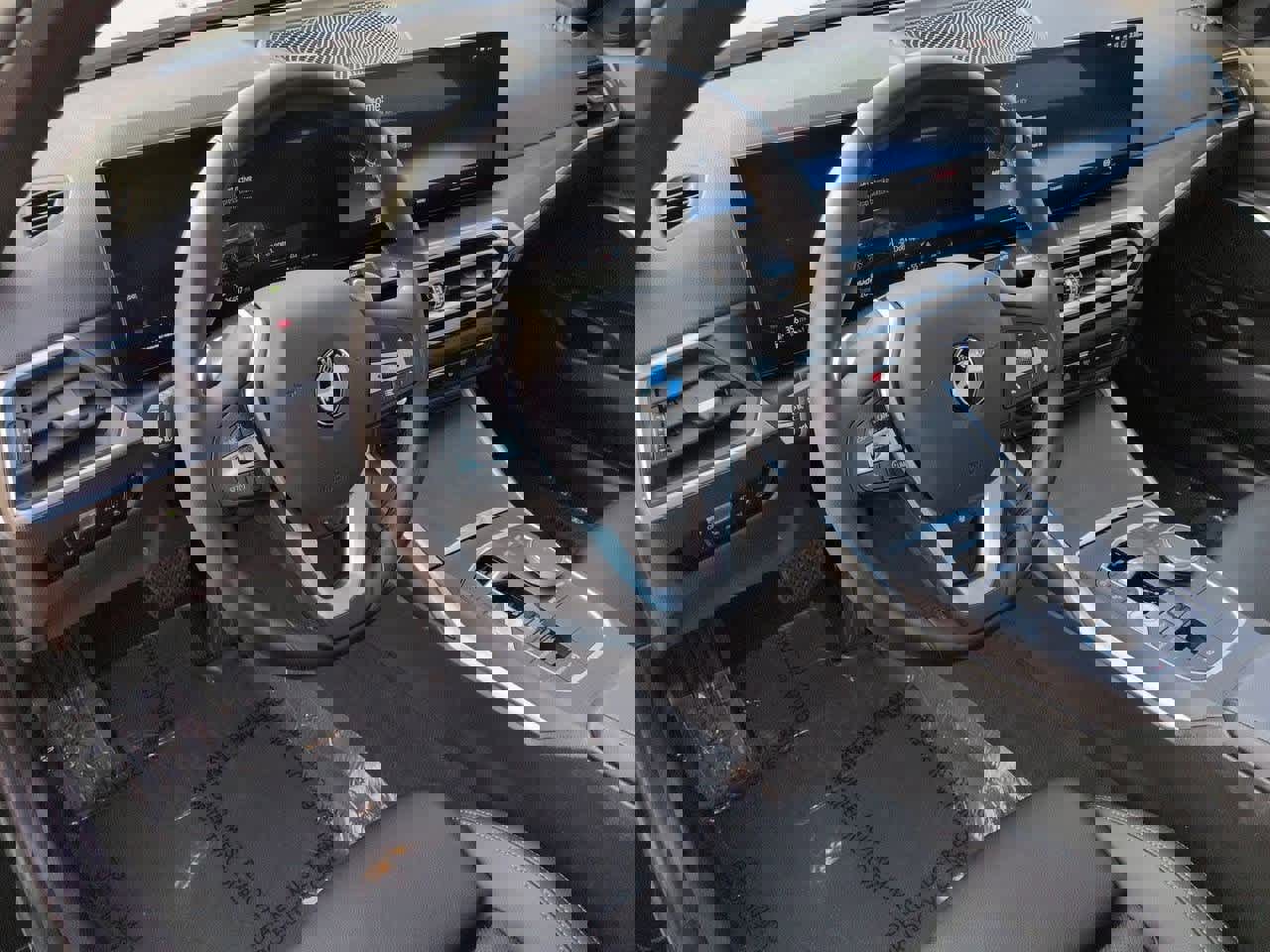 Used 2024 BMW 330i xDrive Sedan image 2