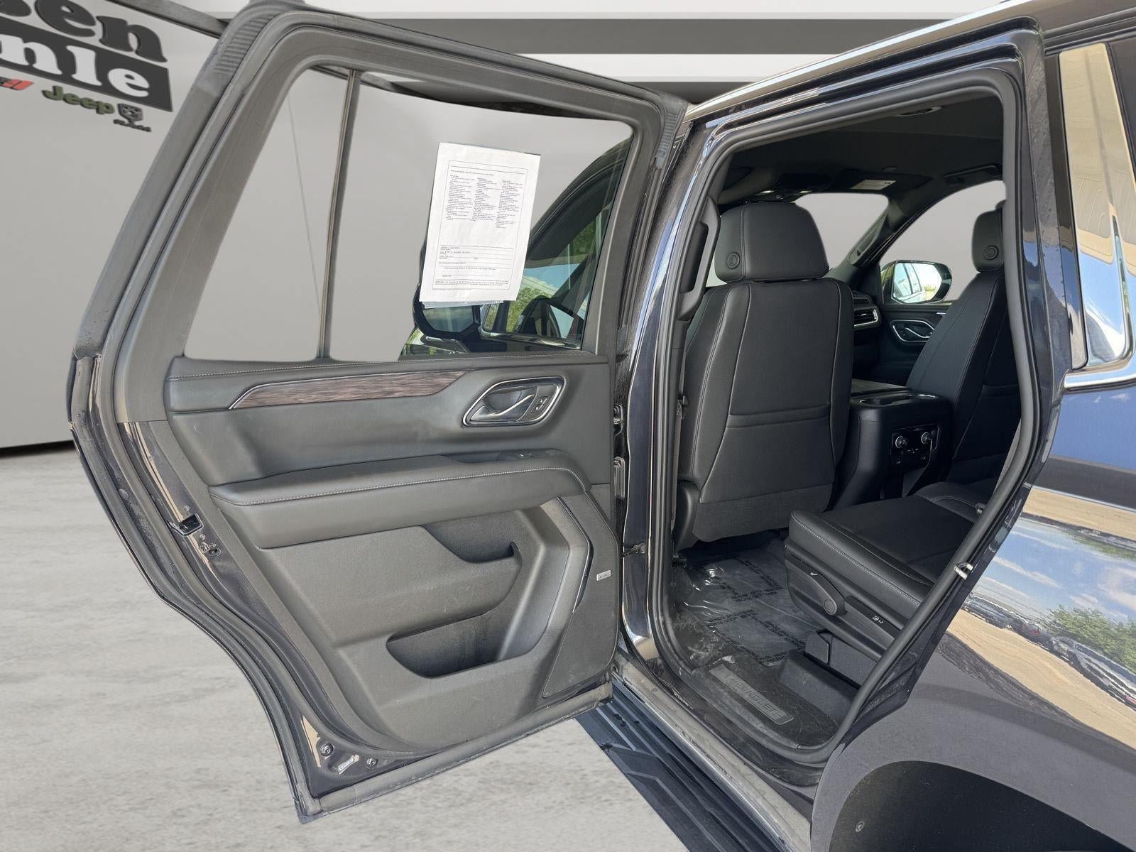 Used 2023 Chevrolet Tahoe LT AWD/4WD image 9