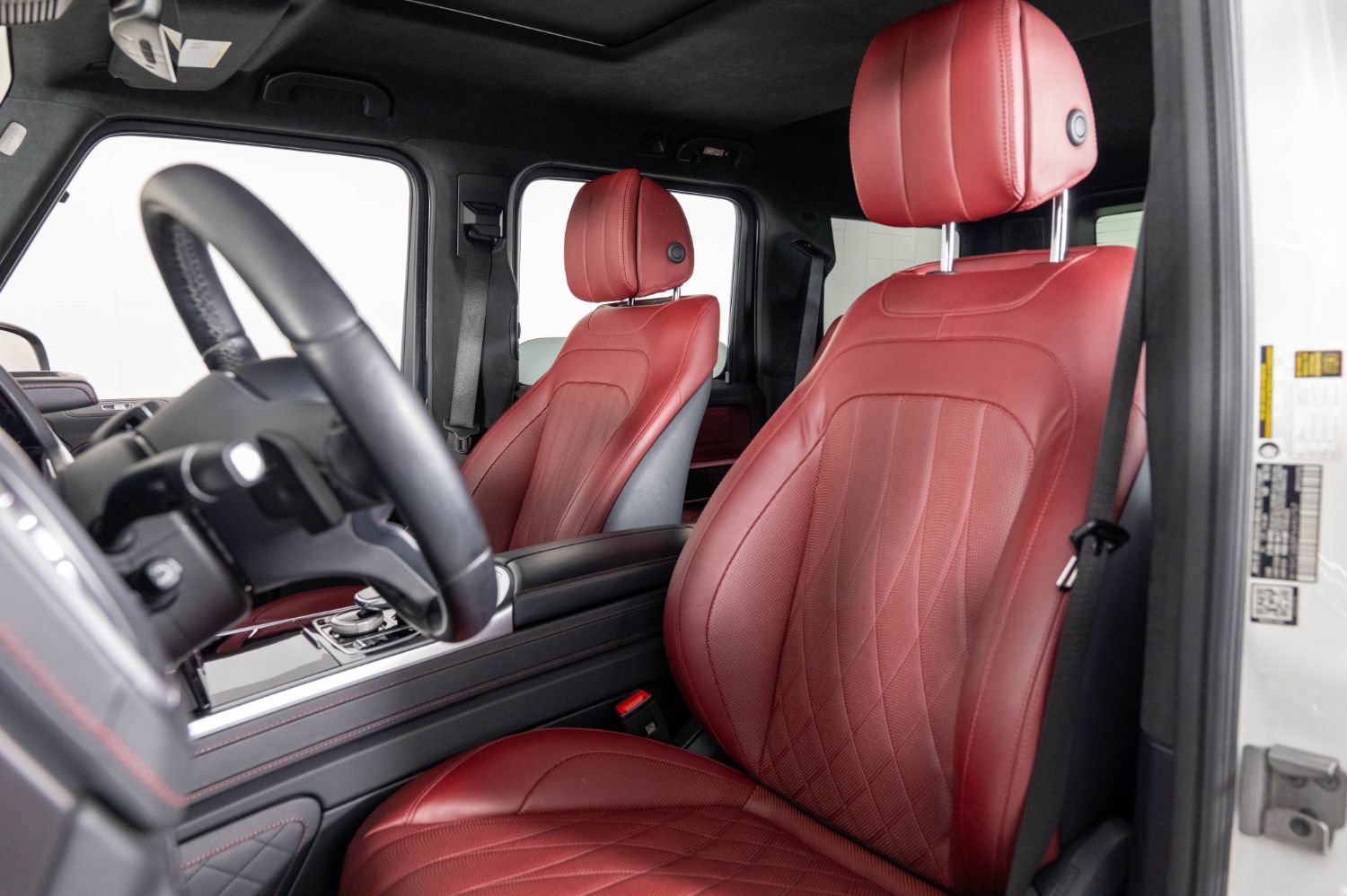 Used 2023 Mercedes-Benz G 550 image 16