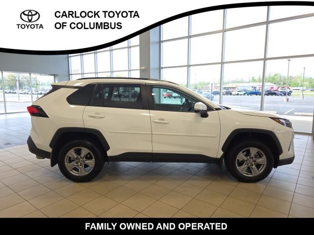 Used 2022 Toyota RAV4 XLE w/ Convenience Package AWD/4WD image 6