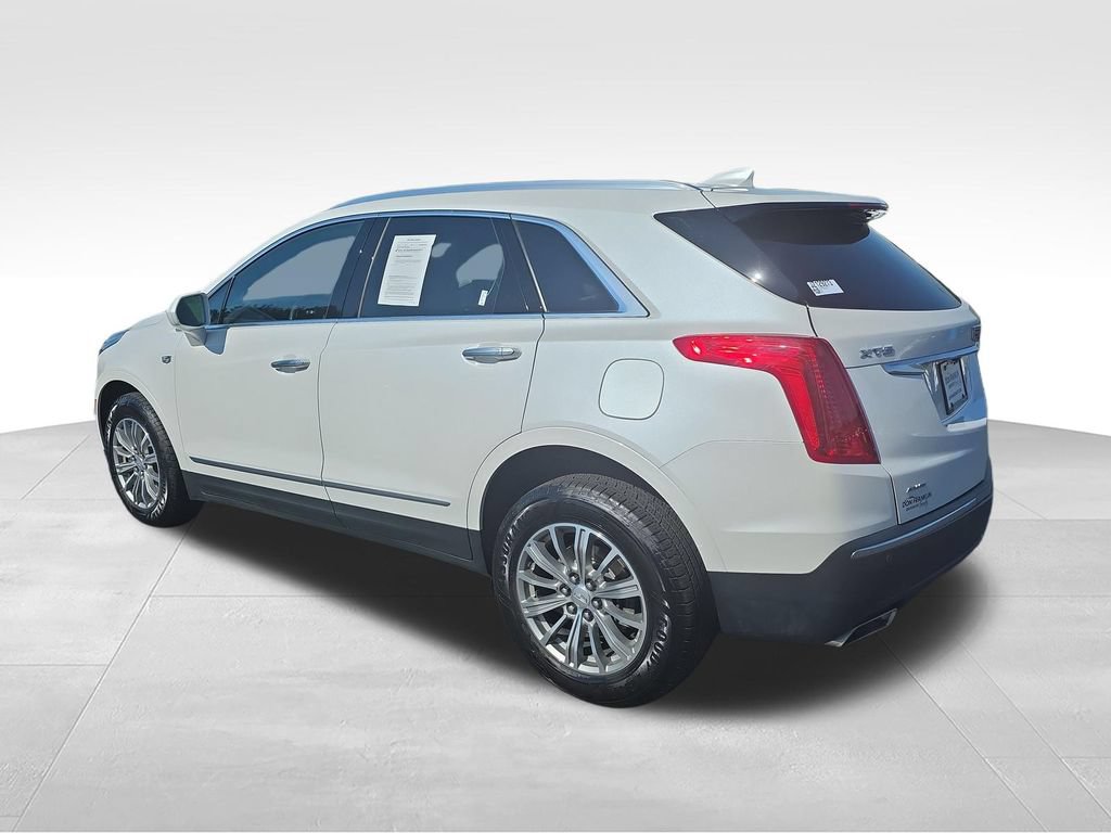 Used 2018 Cadillac XT5 Luxury w/ Driver Awareness Package AWD/4WD image 7