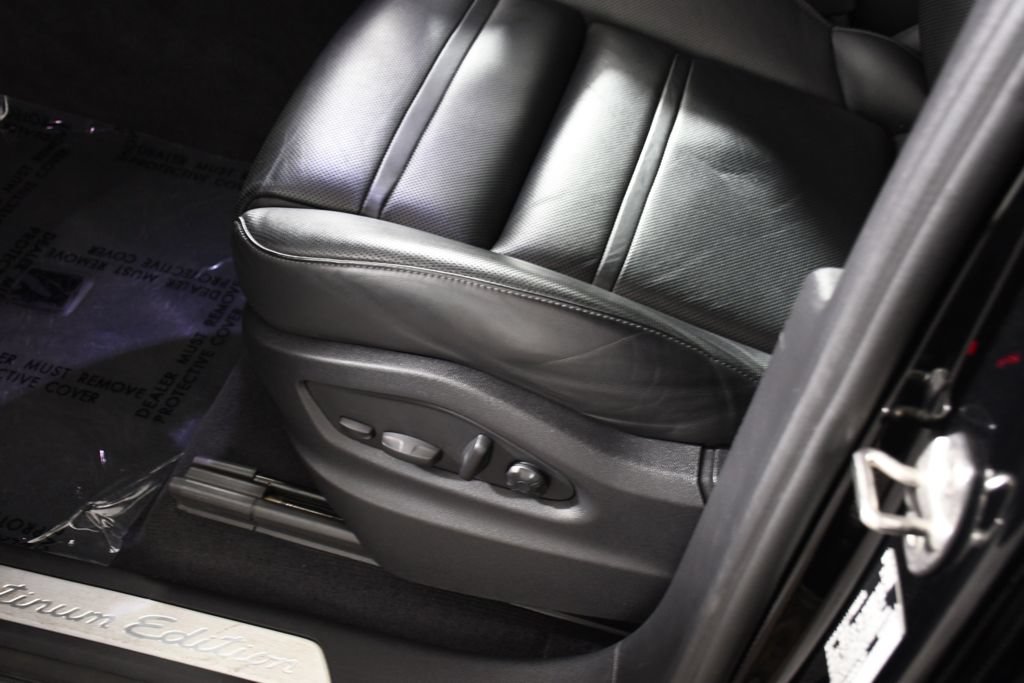 Used 2022 Porsche Cayenne Platinum Edition AWD/4WD image 16
