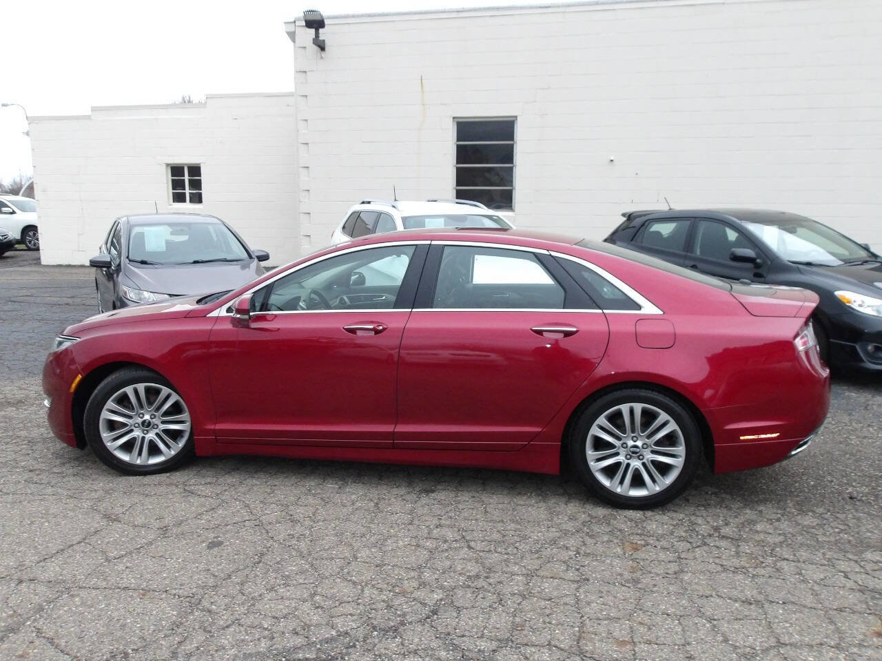 Used 2014 Lincoln MKZ AWD w/ Equipment Group 102A Reserve image 3