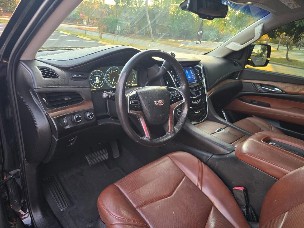 Used 2015 Cadillac Escalade ESV Premium image 8