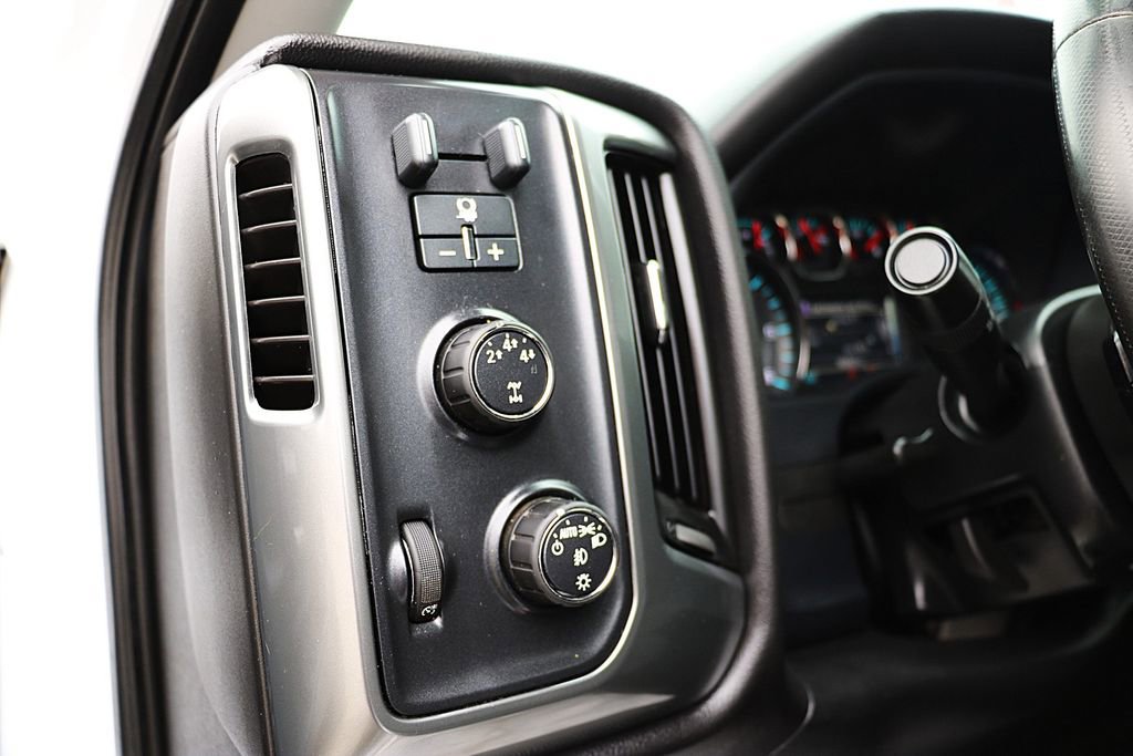 Used 2016 Chevrolet Silverado 3500 LT w/ LT Convenience Package image 8