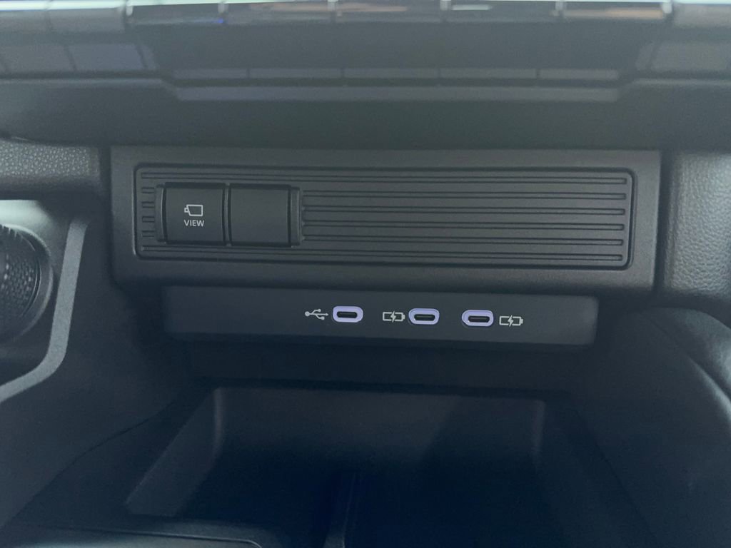 Used 2024 Toyota Land Cruiser image 24