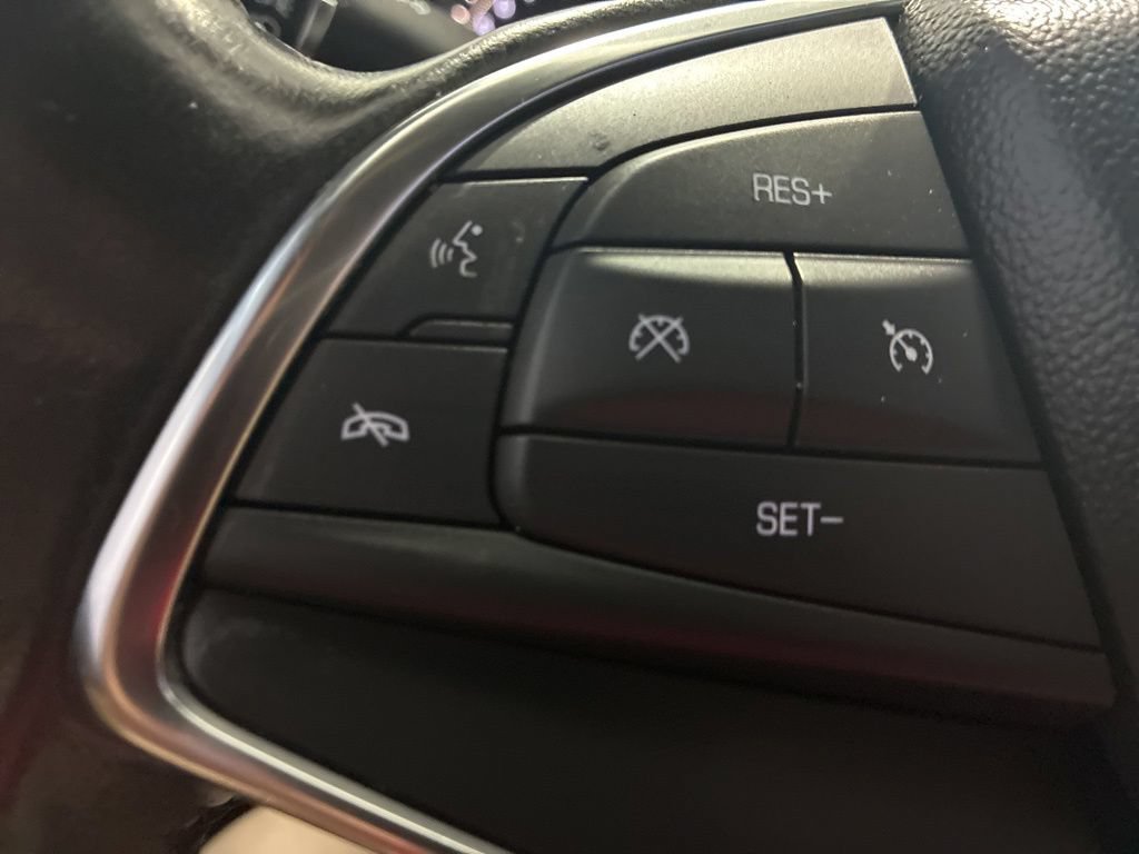 Used 2019 Cadillac XT5 FWD image 23