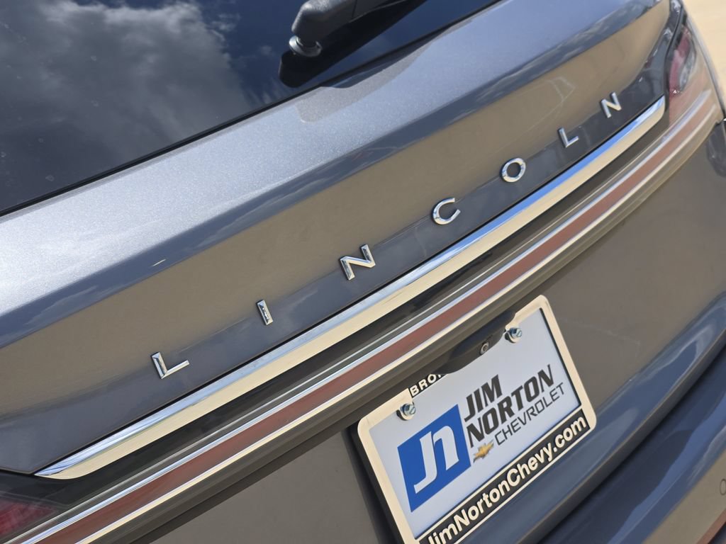 Used 2022 Lincoln Nautilus Reserve w/ Monochromatic Package FWD image 15
