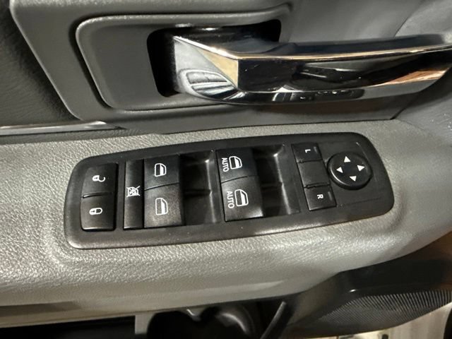 Used 2018 RAM 1500 Big Horn AWD/4WD image 3