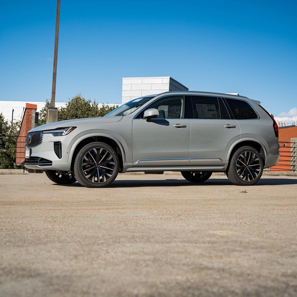 New 2026 Volvo XC90 B6 Ultra w/ Protection Package Premier AWD/4WD image 3