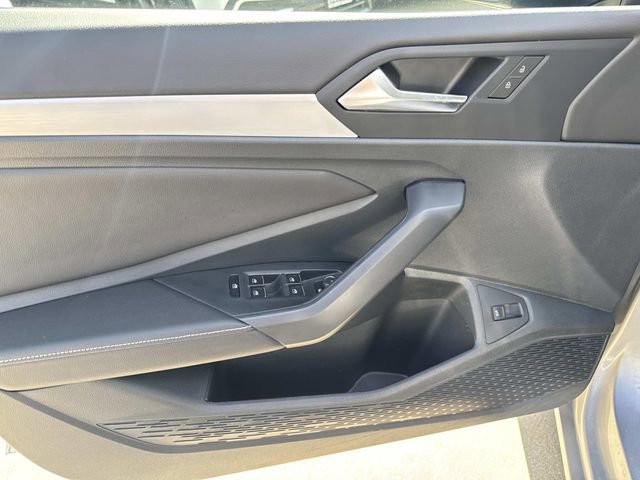 Certified 2025 Volkswagen Jetta S image 12