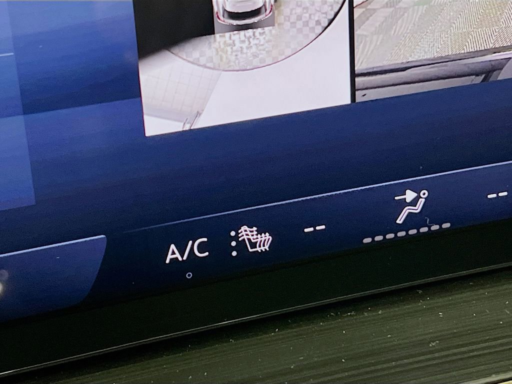 Used 2025 Buick Envision Avenir image 20