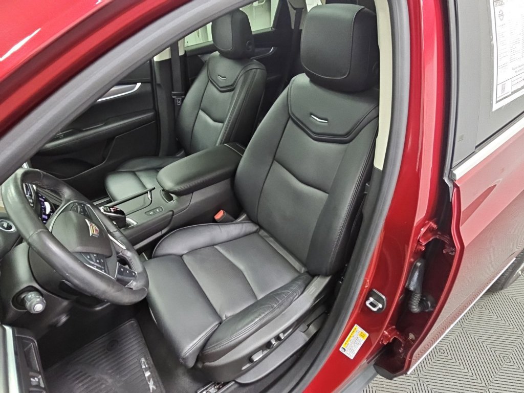 Used 2017 Cadillac XT5 Premium Luxury FWD image 28