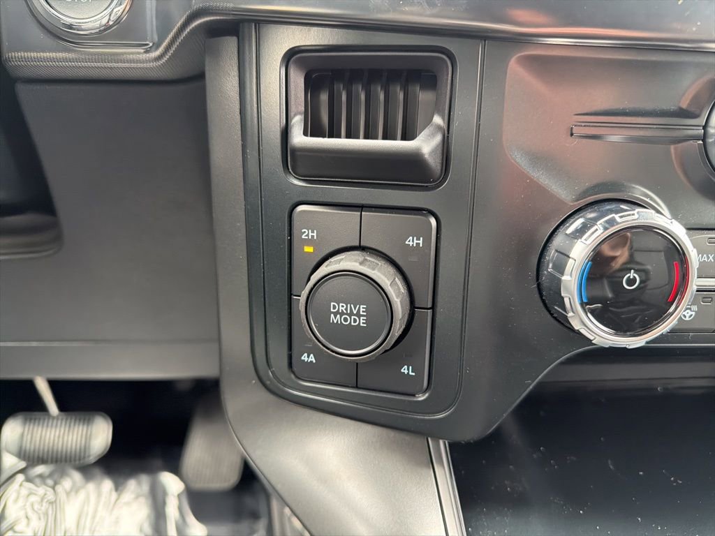 New 2025 Ford F150 Lariat w/ Equipment Group 501A Mid image 33