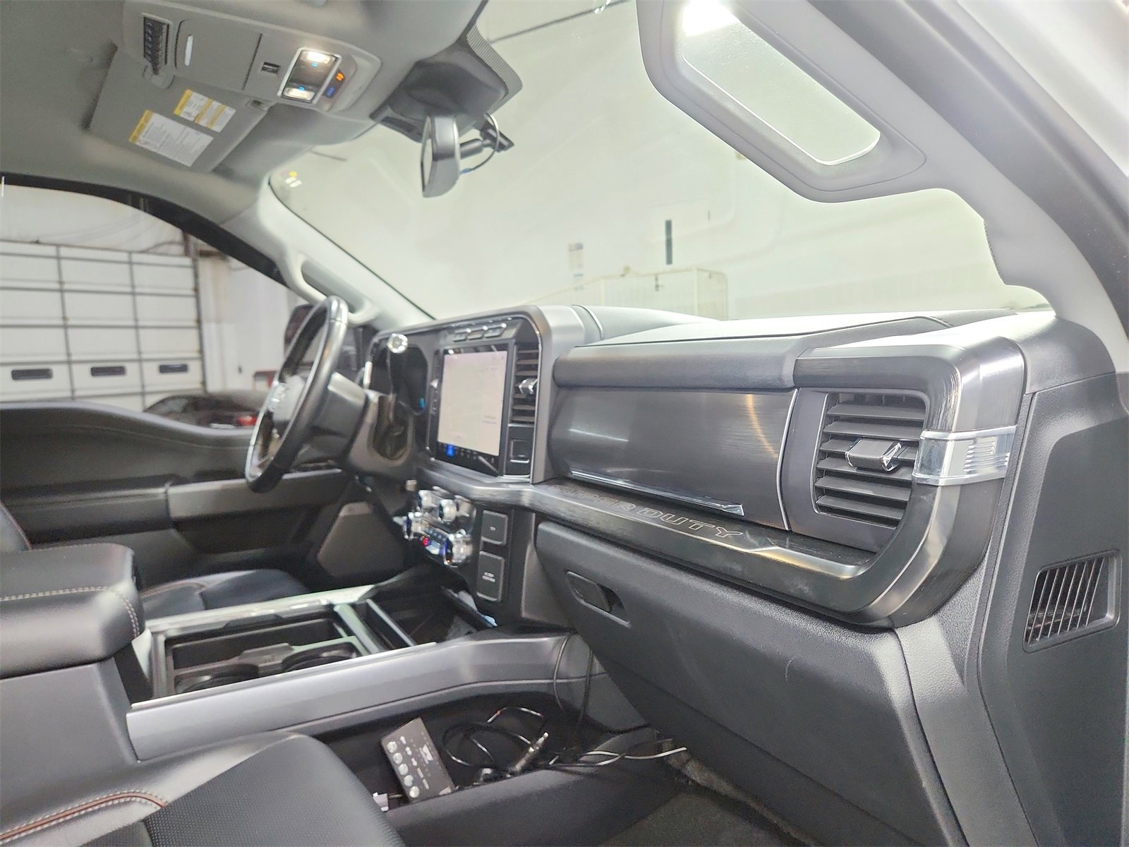 Used 2024 Ford F250 Lariat w/ Sport Appearance Package image 40