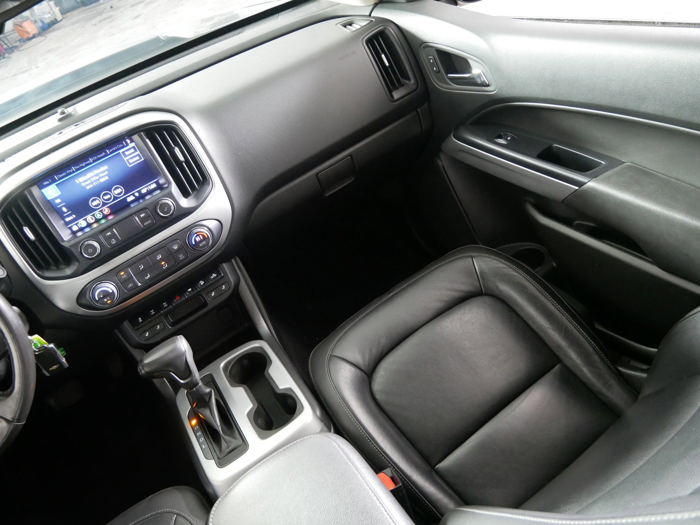 Used 2019 Chevrolet Colorado ZR2 w/ ZR2 Midnight Special Edition image 11