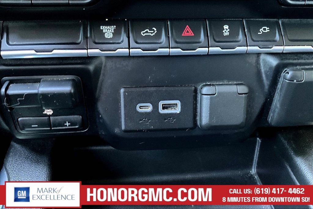 Used 2022 GMC Sierra 2500 SLT w/ SLT Convenience Package AWD/4WD image 17