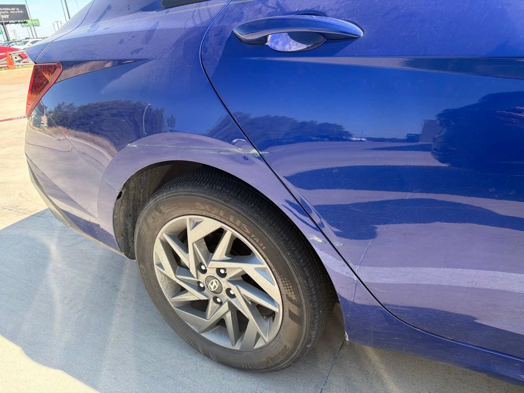 Used 2024 Hyundai Elantra SEL FWD image 10
