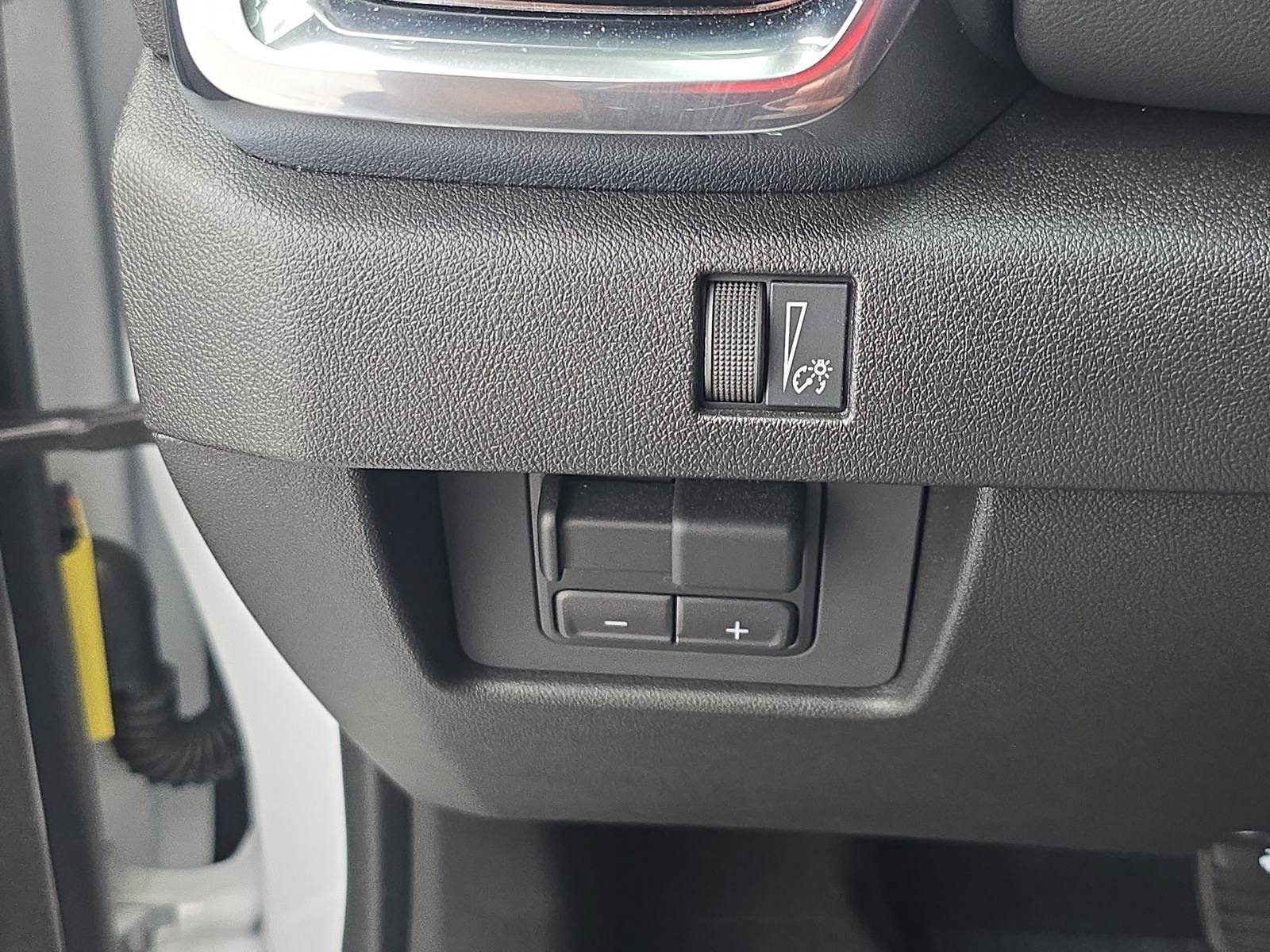 Used 2025 GMC Canyon Elevation w/ Convenience Package AWD/4WD image 26