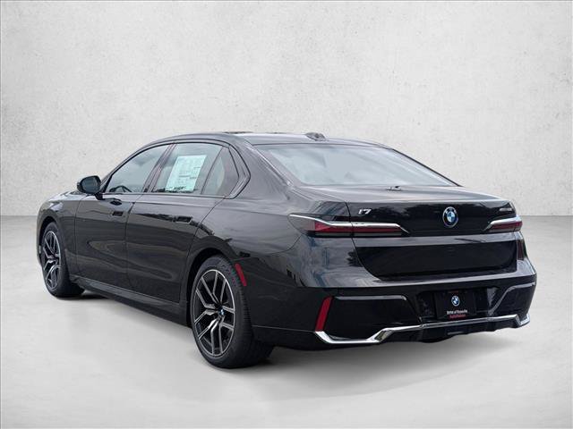 Used 2026 BMW i7 eDrive50 w/ M Sport Package RWD image 2