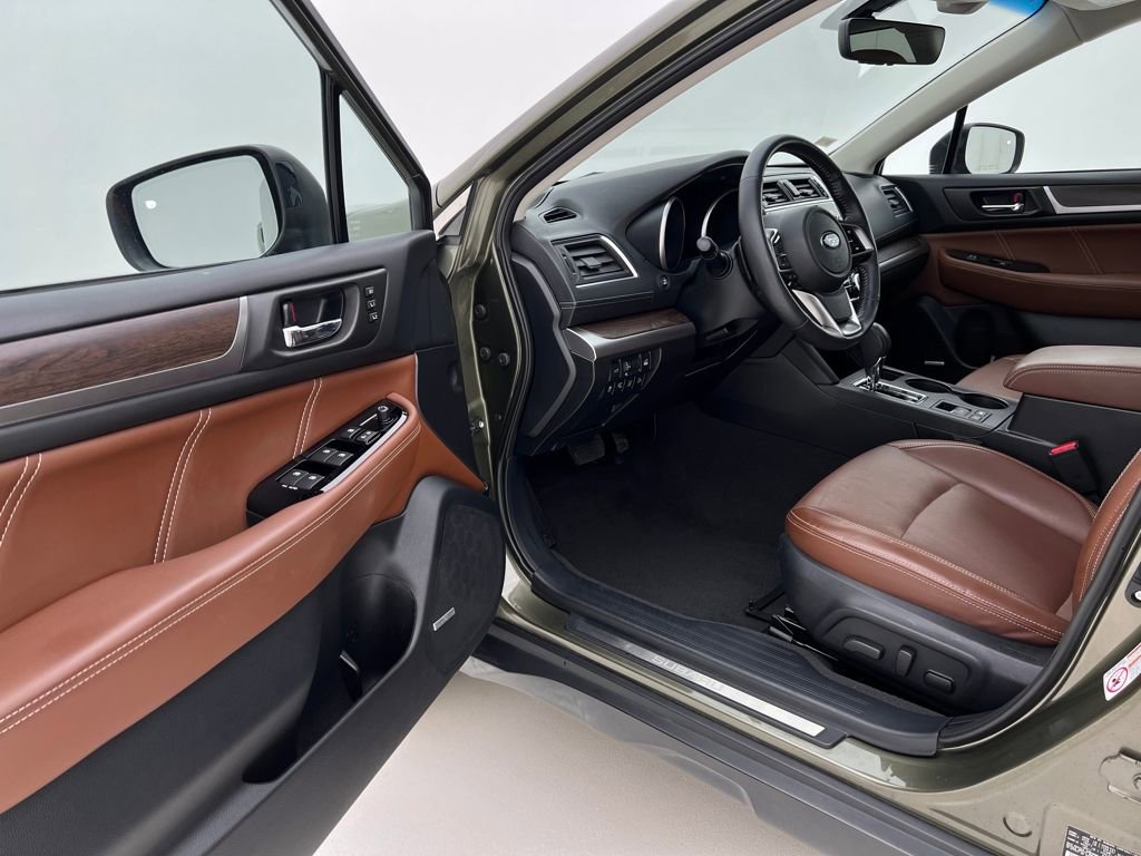 Used 2018 Subaru Outback 3.6R Touring image 11