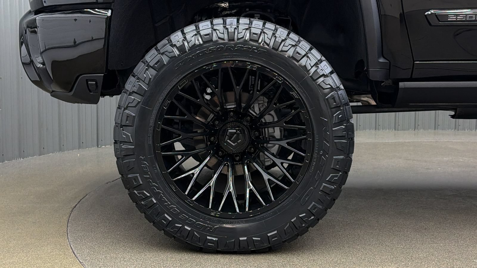 Used 2026 Chevrolet Silverado 2500 High Country w/ High Country Premium Package AWD/4WD image 10