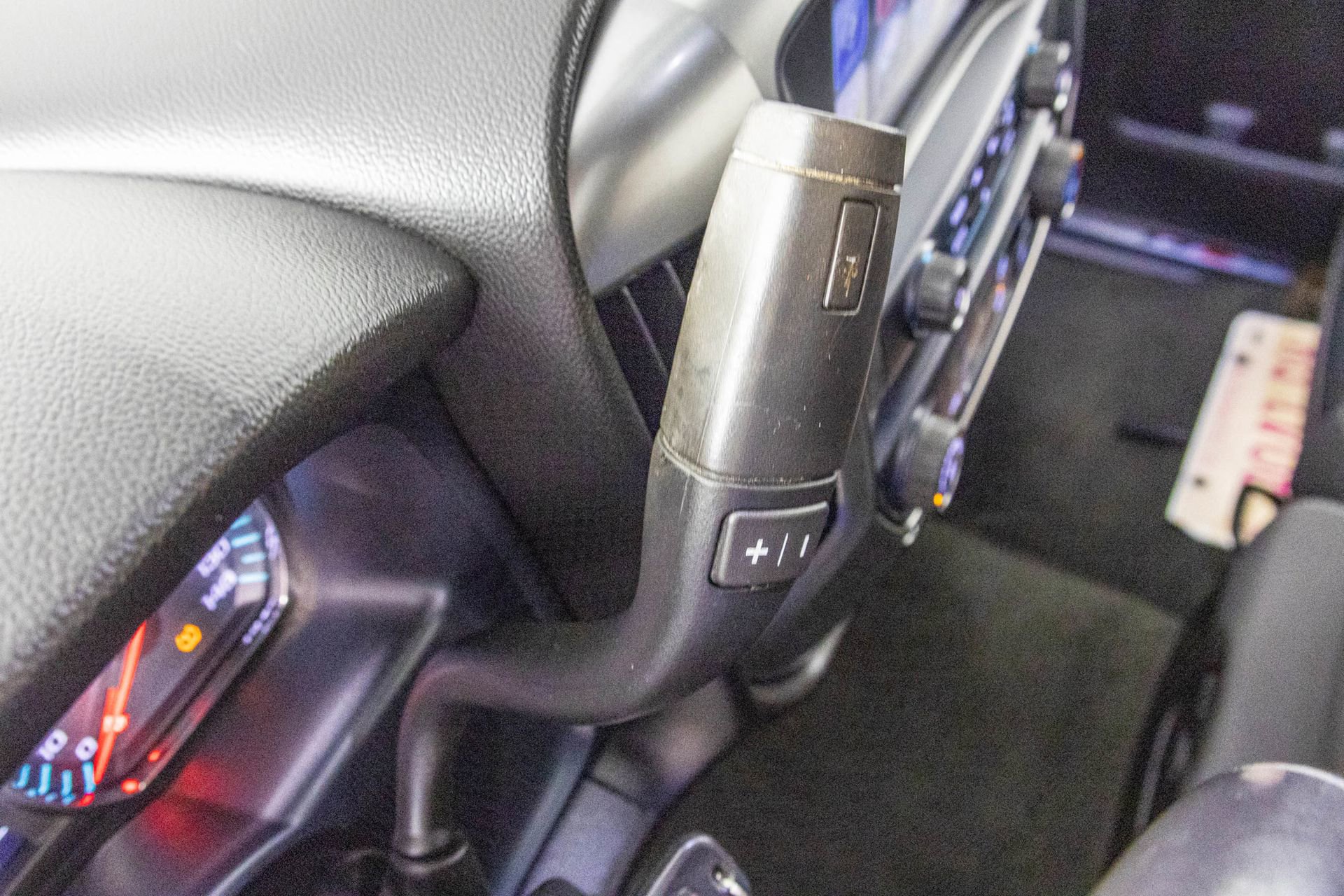 Used 2018 Chevrolet Silverado 1500 LT w/ LT Convenience Package image 16